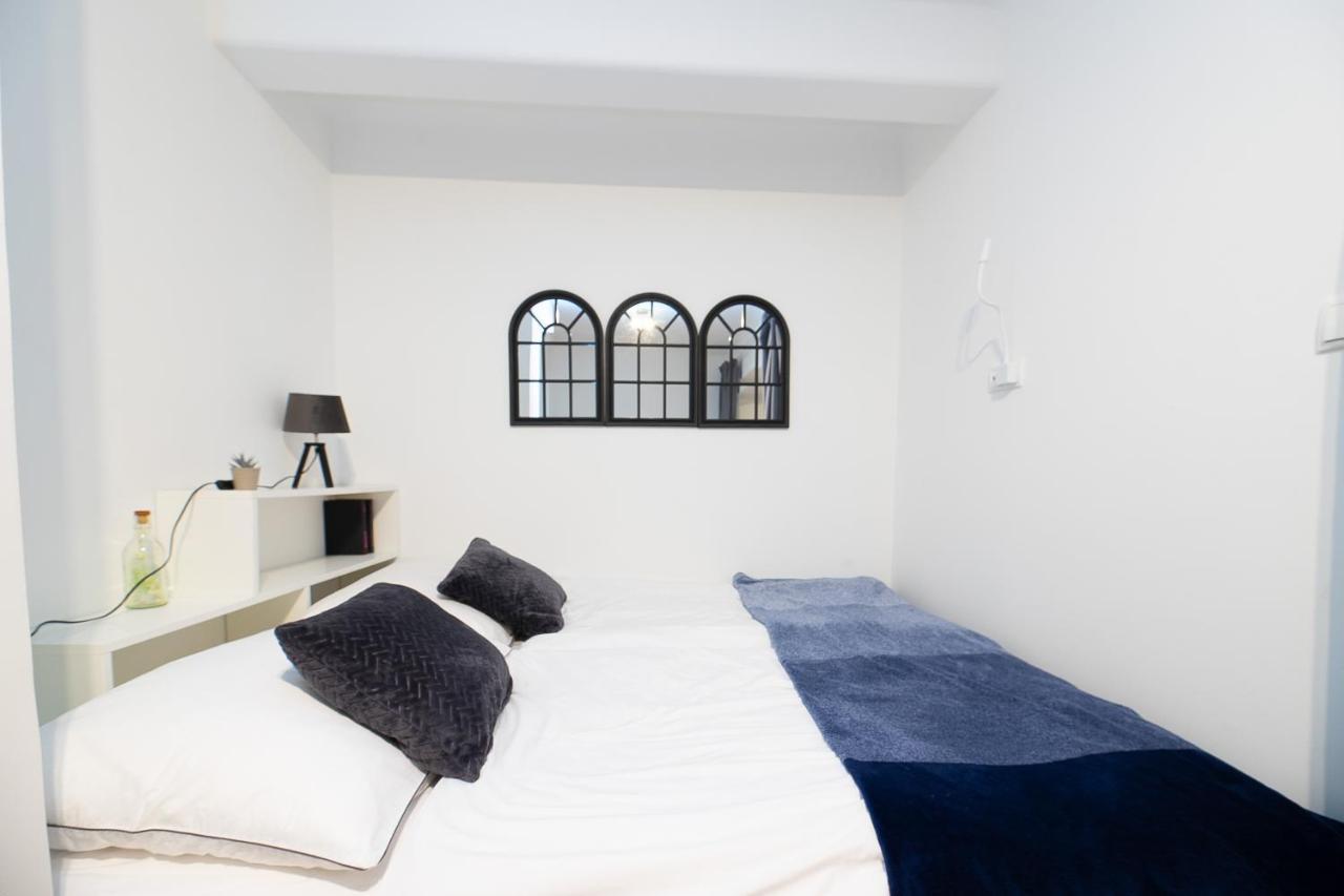 Design With Free Parking Near Schoennbrunn Palace Apartment Wien